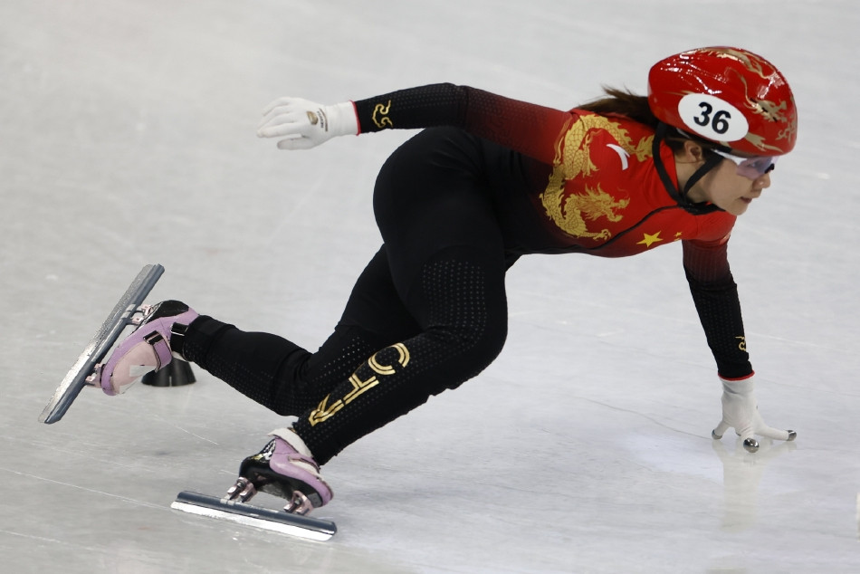 关于社区盾清晨刷纪录切尔西完成体检，现场解说直呼：冲刺阶段遗憾出局的信息